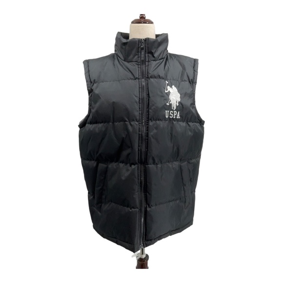 SOLD! US Polo Assn Zip Puffer Vest Size Medium - Picture 7 of 11